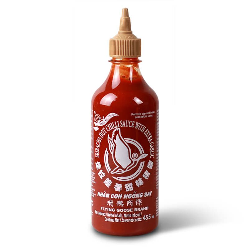 Tương ớt cay Sriracha - nhiều tỏi FLYING GOOSE 455 ml